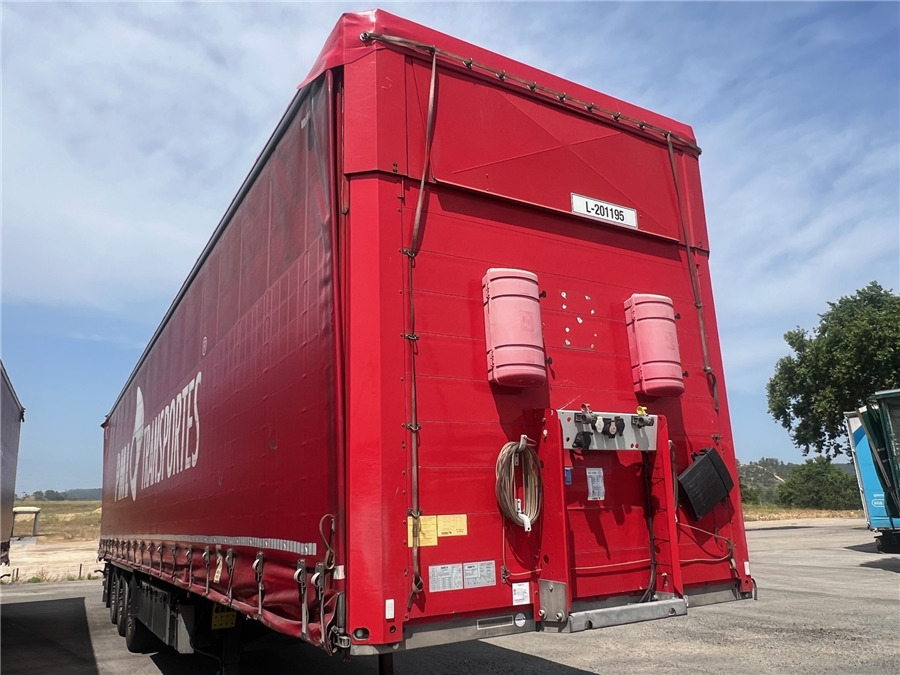 SCHMITZ CARGOBULL SCB-S3T TETO ELEVAR - סמיטריילר עם וילונות צד: תמונה 1 SCHMITZ CARGOBULL SCB-S3T TETO ELEVAR - סמיטריילר עם וילונות צד: תמונה 1