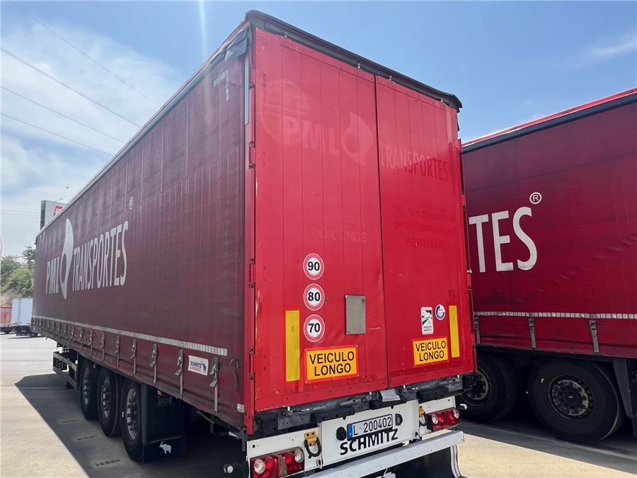 SCHMITZ CARGOBULL SCB-S3T TETO ELEVAR - סמיטריילר עם וילונות צד: תמונה 3 SCHMITZ CARGOBULL SCB-S3T TETO ELEVAR - סמיטריילר עם וילונות צד: תמונה 3