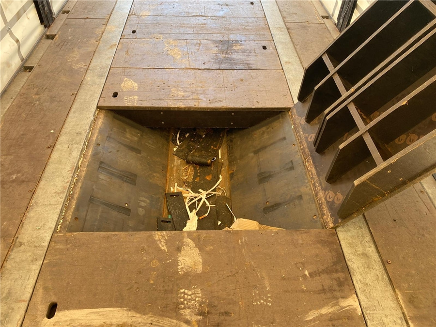 סמיטריילר עם וילונות צד SCHMITZ CARGOBULL: תמונה 13 סמיטריילר עם וילונות צד SCHMITZ CARGOBULL: תמונה 13