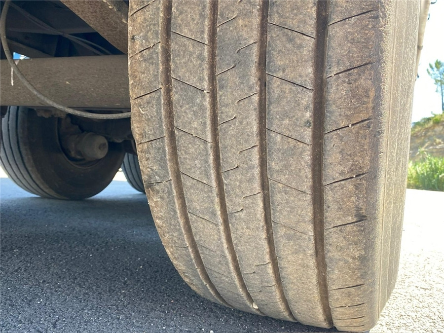 סמיטריילר עם וילונות צד SCHMITZ CARGOBULL: תמונה 19 סמיטריילר עם וילונות צד SCHMITZ CARGOBULL: תמונה 19