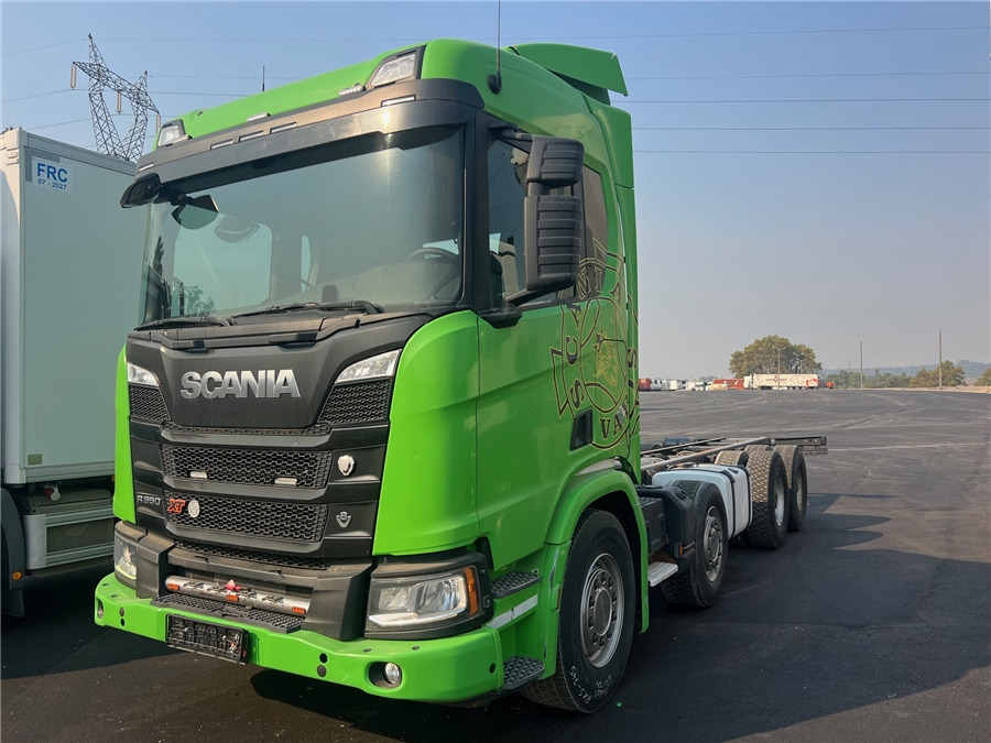 Scania R650 - משאית עם שלדת תא: תמונה 1 Scania R650 - משאית עם שלדת תא: תמונה 1