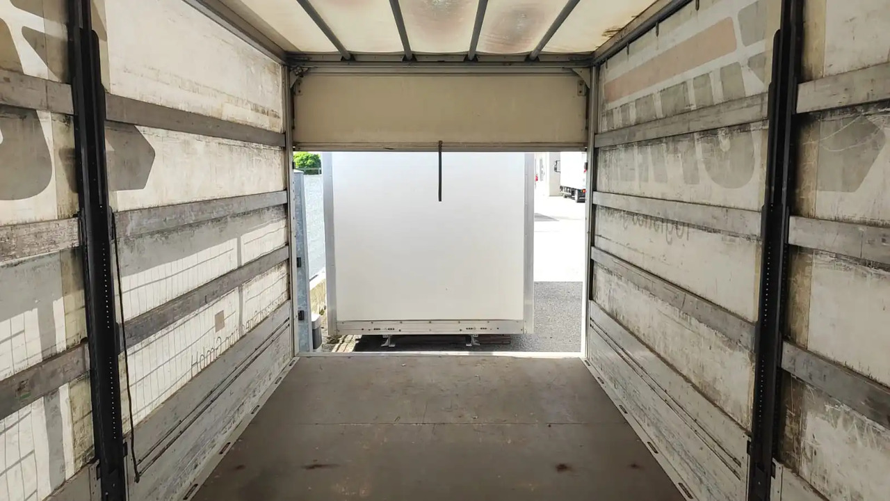 CENTINA ALLESTIMENTO A TERRA USATO - גוף החלפה עם וילונות צד: תמונה 3 CENTINA ALLESTIMENTO A TERRA USATO - גוף החלפה עם וילונות צד: תמונה 3