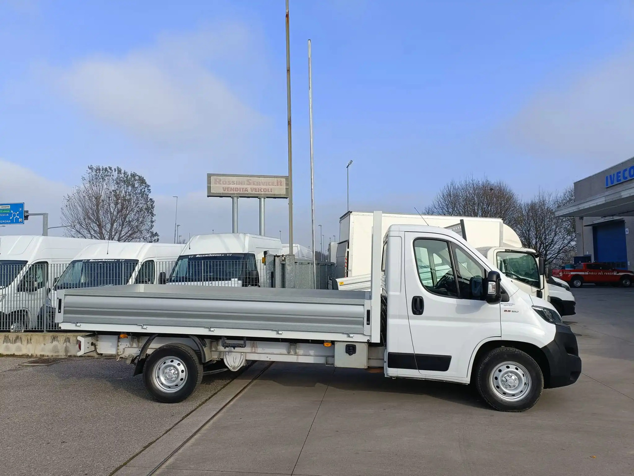 FIAT DUCATO 35 L2H1 - כלי רכב מסחרי במיטה שטוחה: תמונה 2 FIAT DUCATO 35 L2H1 - כלי רכב מסחרי במיטה שטוחה: תמונה 2