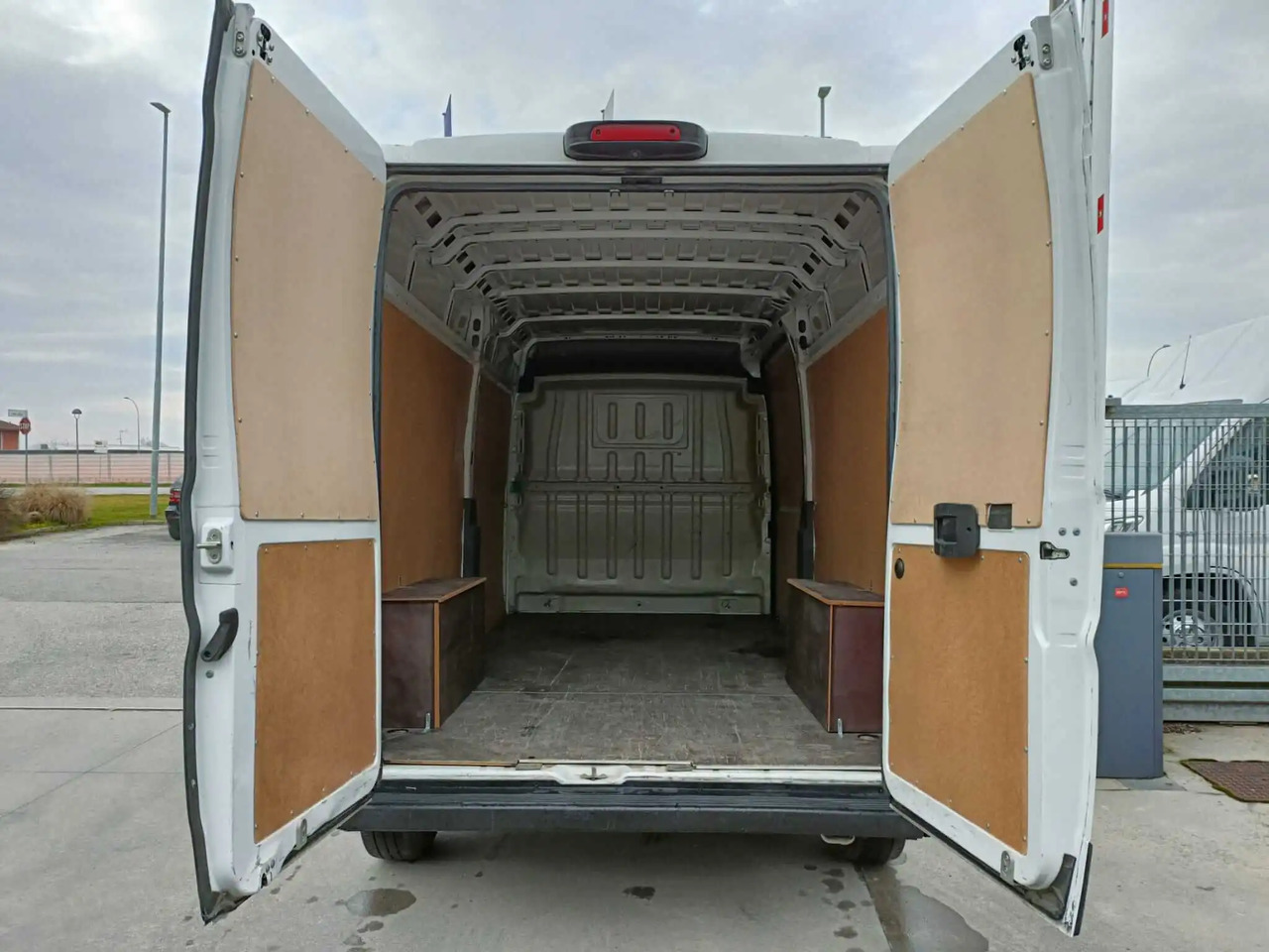 FIAT DUCATO 35 MAXI L3H2 - כלי רכב מסחרי עם לוח: תמונה 3 FIAT DUCATO 35 MAXI L3H2 - כלי רכב מסחרי עם לוח: תמונה 3