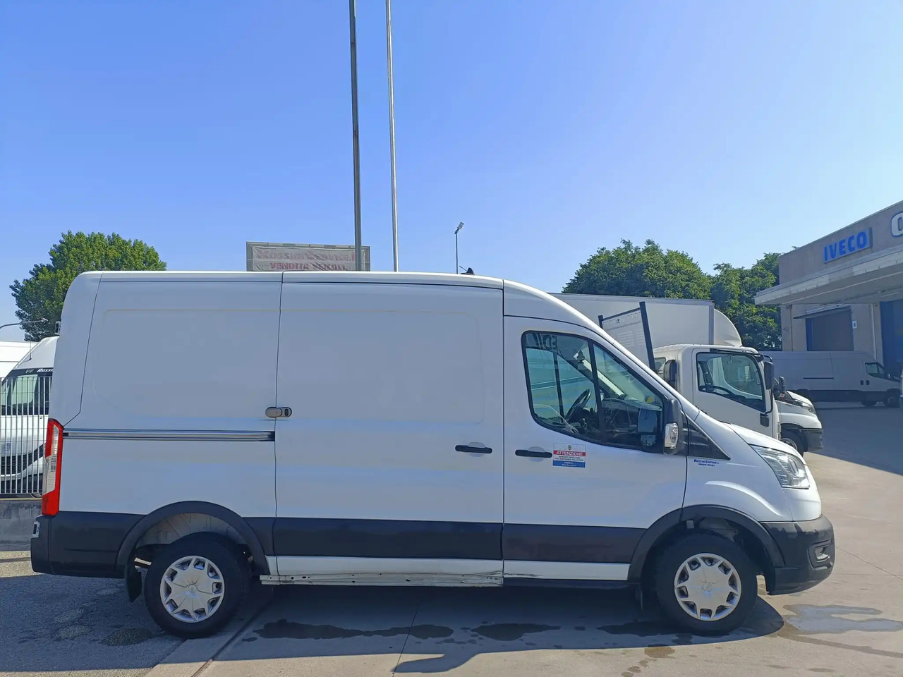 FORD TRANSIT FURGONE STANDARD - כלי רכב מסחרי עם לוח: תמונה 3 FORD TRANSIT FURGONE STANDARD - כלי רכב מסחרי עם לוח: תמונה 3