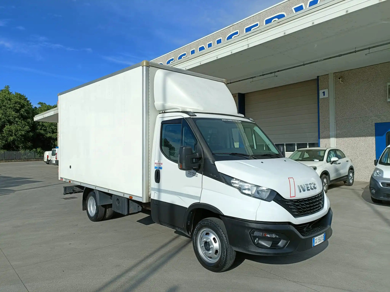 IVECO 35C14 FURGONATO BOX - כלי רכב מסחרי עם תיבה: תמונה 1 IVECO 35C14 FURGONATO BOX - כלי רכב מסחרי עם תיבה: תמונה 1