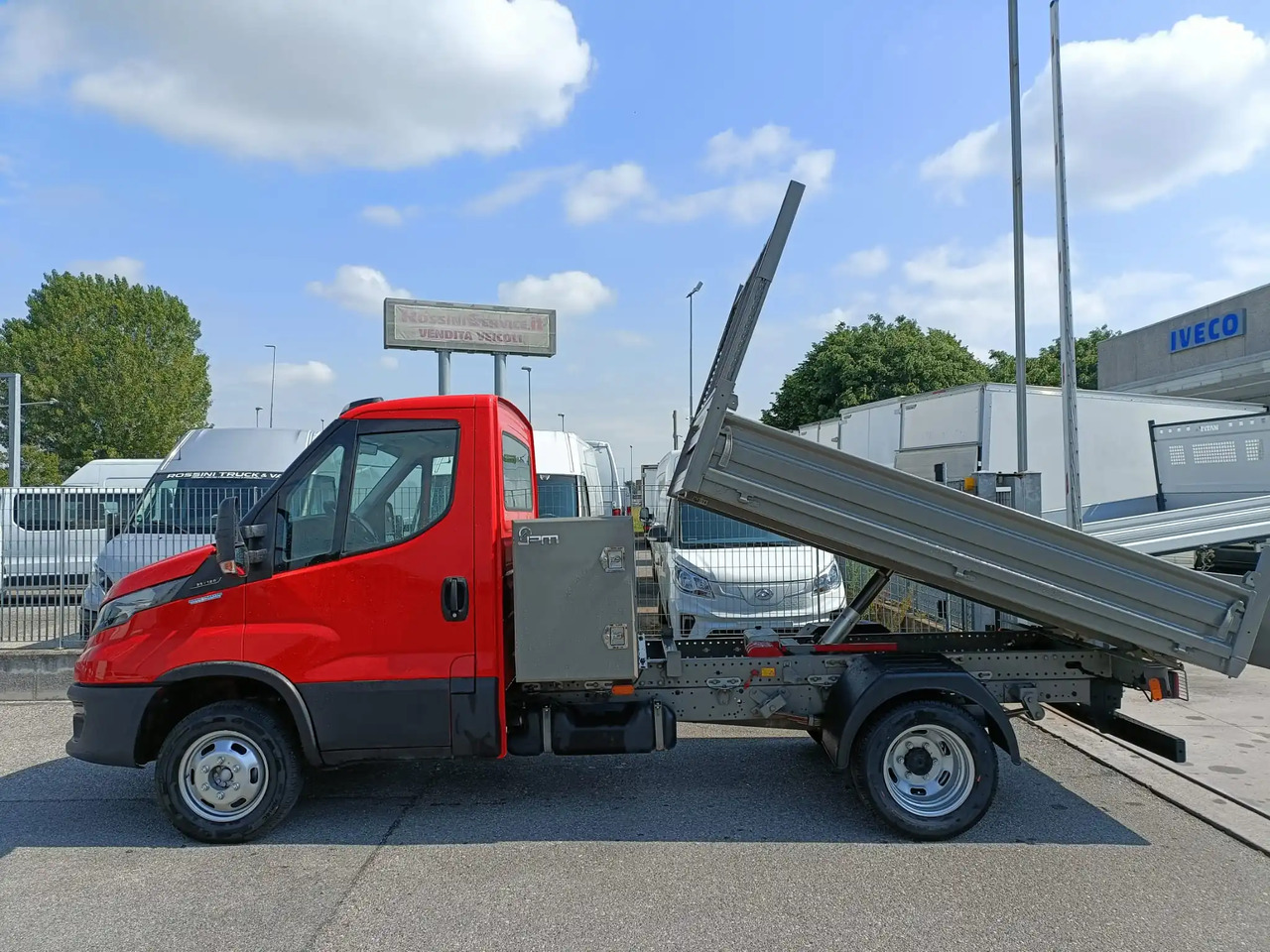 IVECO DAILY 35C12 RIBALTABILE - כלי רכב מסחרי מזהיר: תמונה 2 IVECO DAILY 35C12 RIBALTABILE - כלי רכב מסחרי מזהיר: תמונה 2