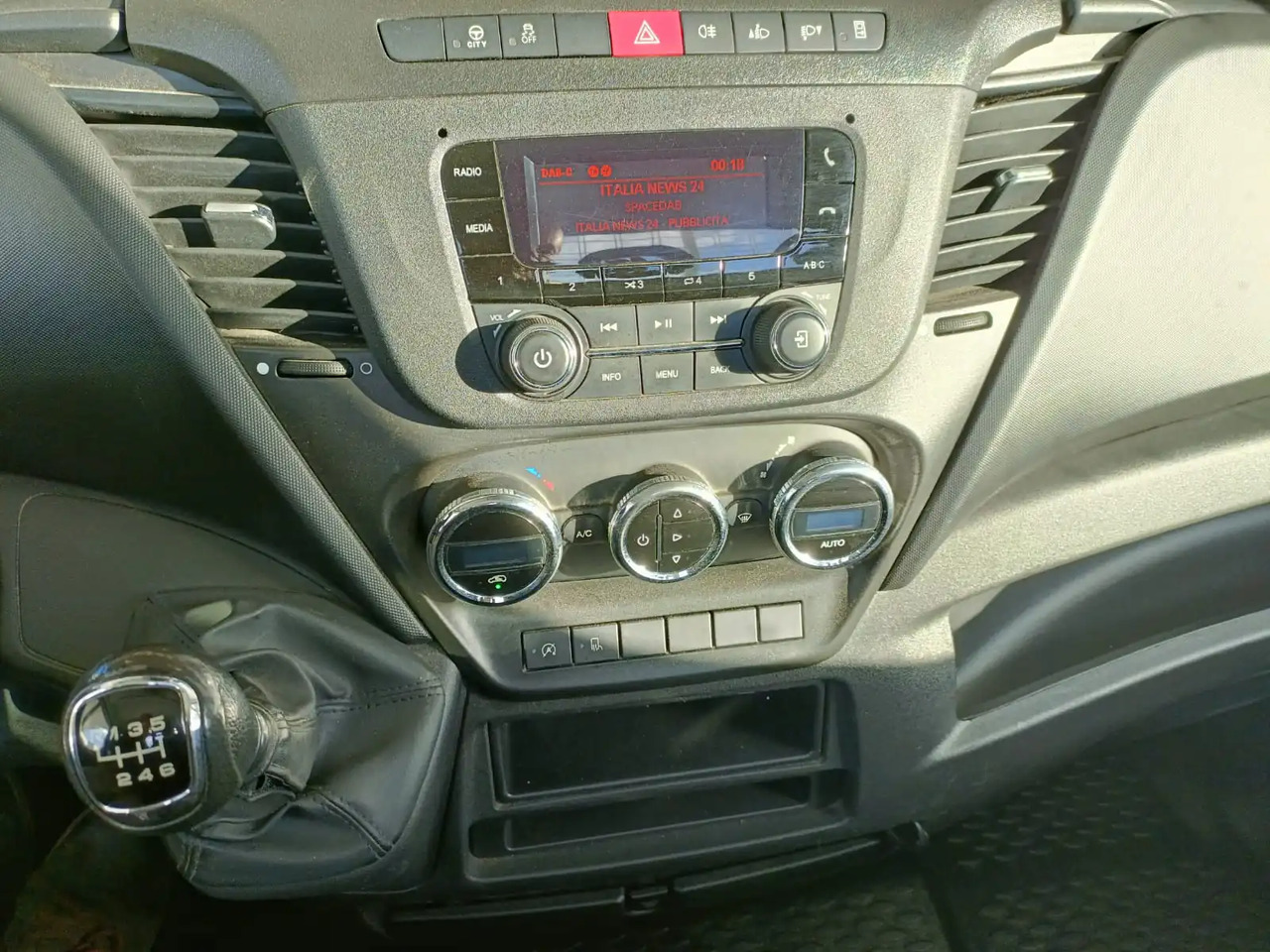 הַחכָּרָה  IVECO DAILY 35C14 IVECO DAILY 35C14: תמונה 11