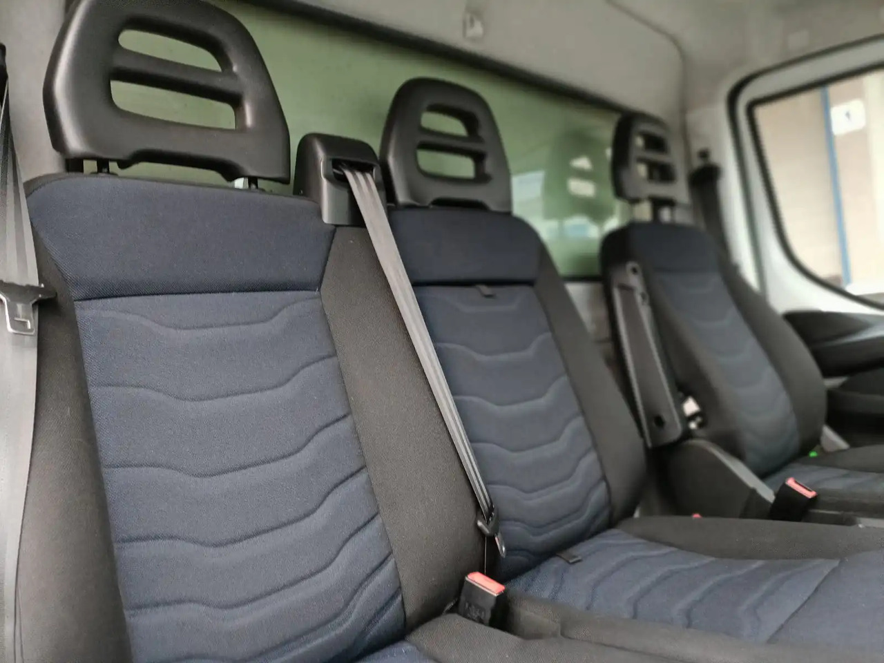 IVECO DAILY 35C14 - כלי רכב מסחרי: תמונה 5 IVECO DAILY 35C14 - כלי רכב מסחרי: תמונה 5