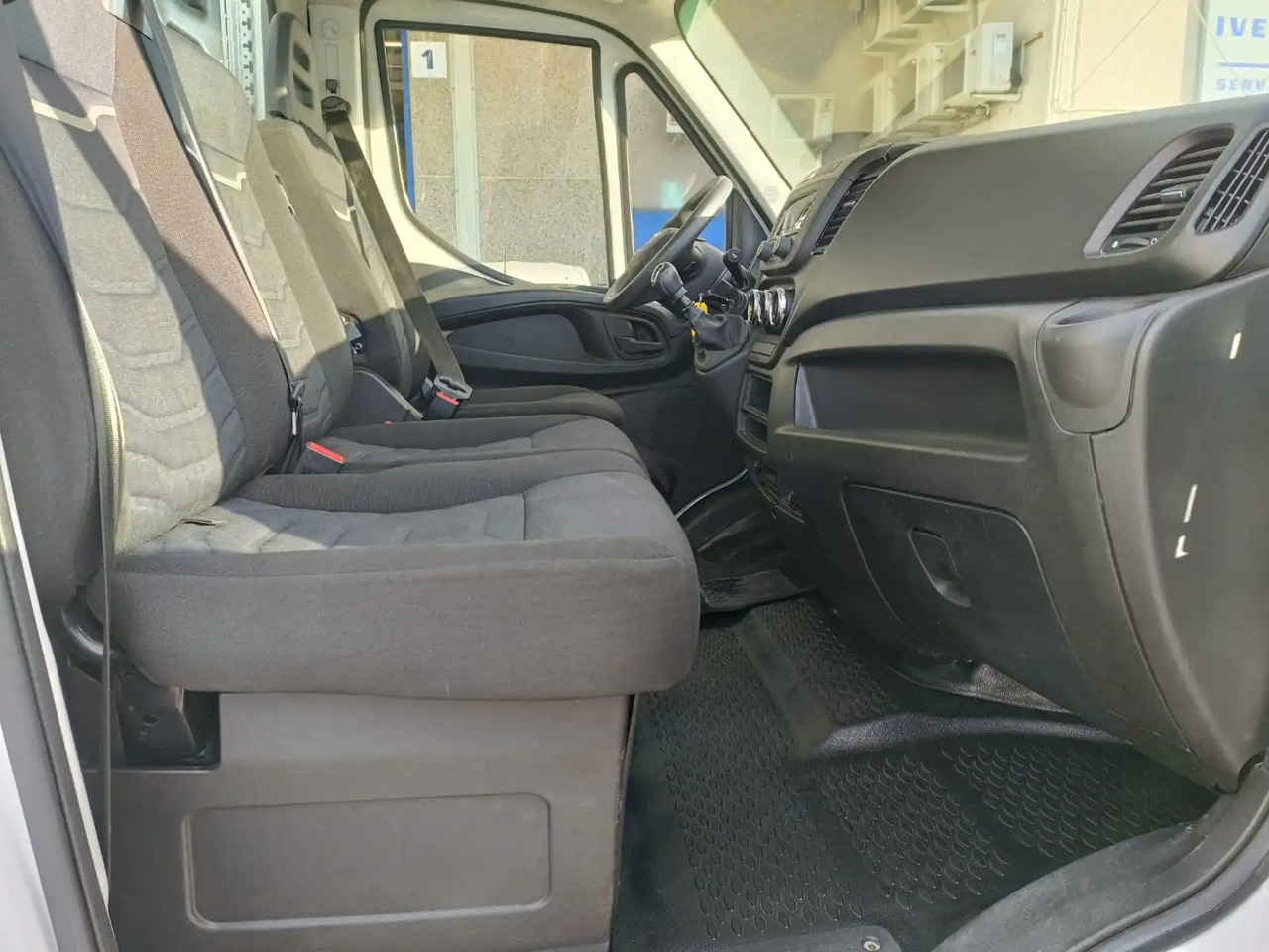 הַחכָּרָה  IVECO DAILY 35C14 IVECO DAILY 35C14: תמונה 16