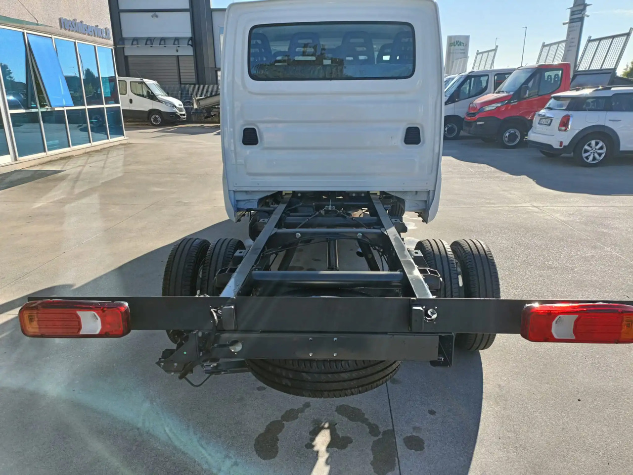 IVECO DAILY 35C16 DOPPIA CABINA 7 POSTI - כלי רכב מסחרי: תמונה 3 IVECO DAILY 35C16 DOPPIA CABINA 7 POSTI - כלי רכב מסחרי: תמונה 3