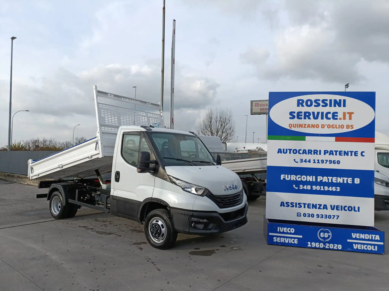 IVECO DAILY 35C16 MOD. 2025 RIBALTABILE TRILATERALE - כלי רכב מסחרי מזהיר: תמונה 1 IVECO DAILY 35C16 MOD. 2025 RIBALTABILE TRILATERALE - כלי רכב מסחרי מזהיר: תמונה 1