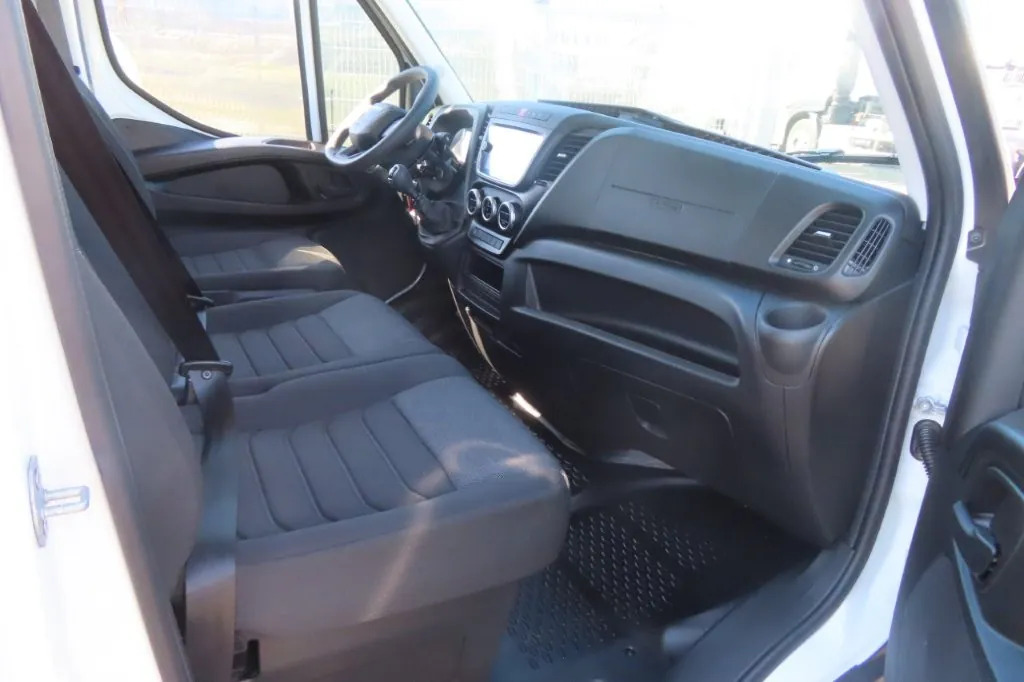מיניבוס, כלי רכב מסחרי לנוסעים IVECO DAILY 35S14 7 POSTI: תמונה 8