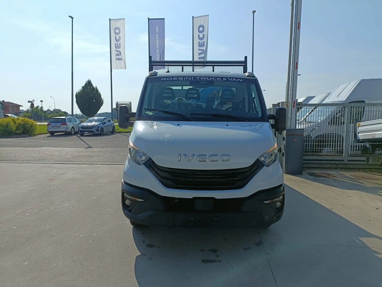 IVECO DAILY 60C18 RIBALTABILE CON GRU - מזהיר: תמונה 1 IVECO DAILY 60C18 RIBALTABILE CON GRU - מזהיר: תמונה 1