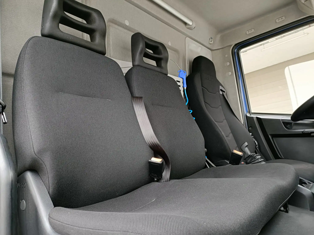 IVECO EUROCARGO 120E22P - משאית עם שלדת תא: תמונה 3 IVECO EUROCARGO 120E22P - משאית עם שלדת תא: תמונה 3