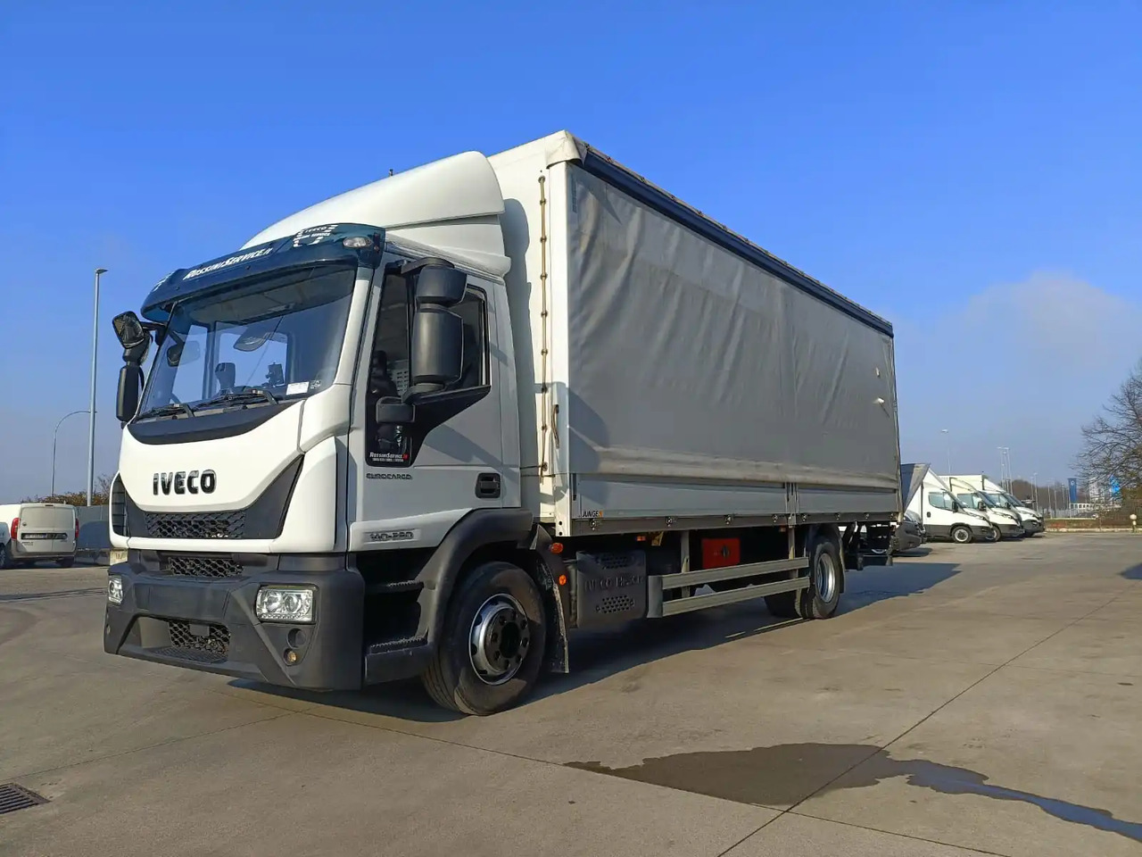 IVECO EUROCARGO 140E28P - משאית וילונות צד: תמונה 2 IVECO EUROCARGO 140E28P - משאית וילונות צד: תמונה 2