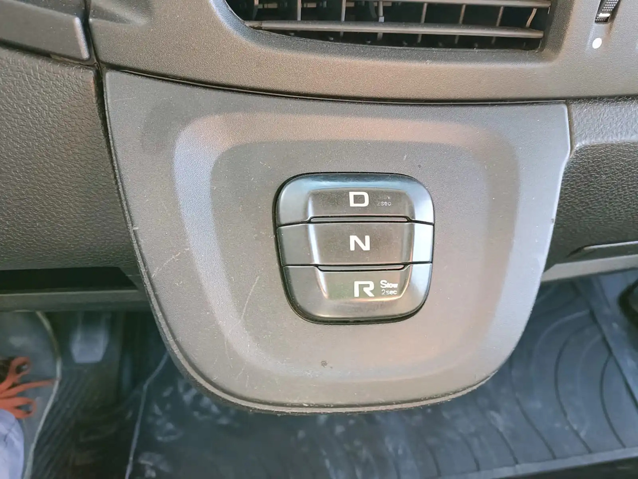 משאית וילונות צד IVECO EUROCARGO 140E28P: תמונה 11