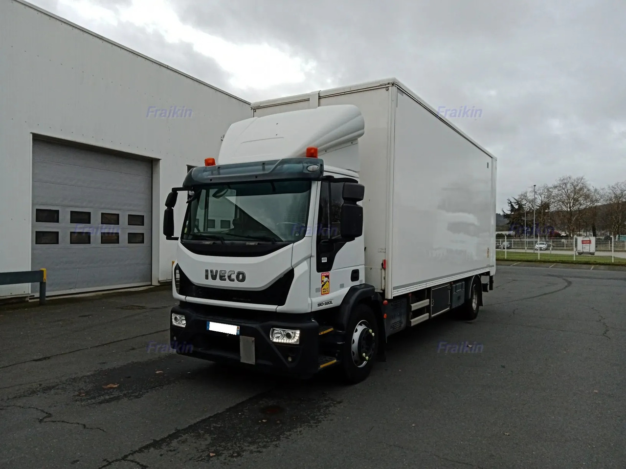 IVECO EUROCARGO 180EL32P EURO 6 - משאית תיבה: תמונה 1 IVECO EUROCARGO 180EL32P EURO 6 - משאית תיבה: תמונה 1