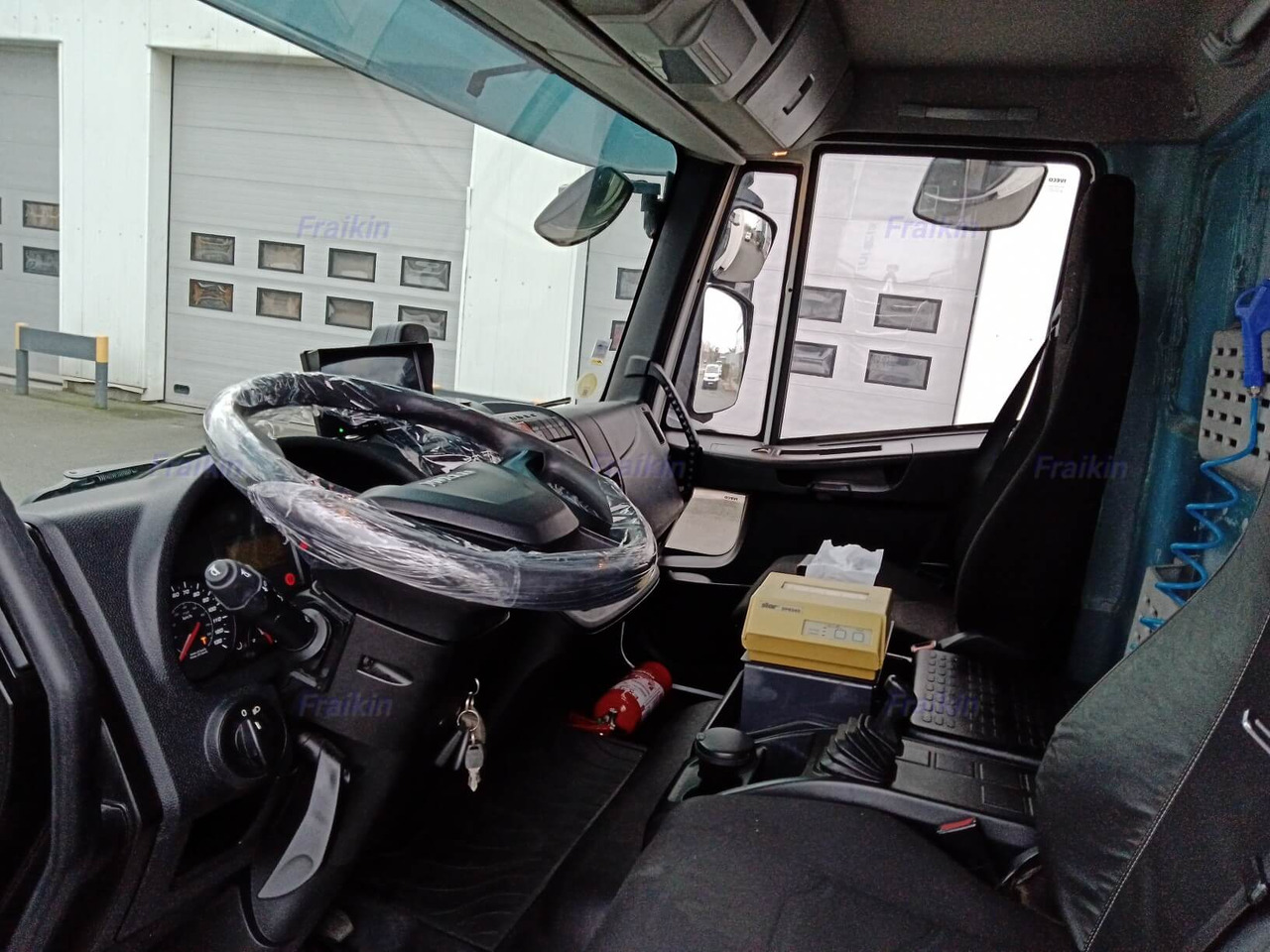 IVECO EUROCARGO 180EL32P EURO 6 - משאית תיבה: תמונה 3 IVECO EUROCARGO 180EL32P EURO 6 - משאית תיבה: תמונה 3