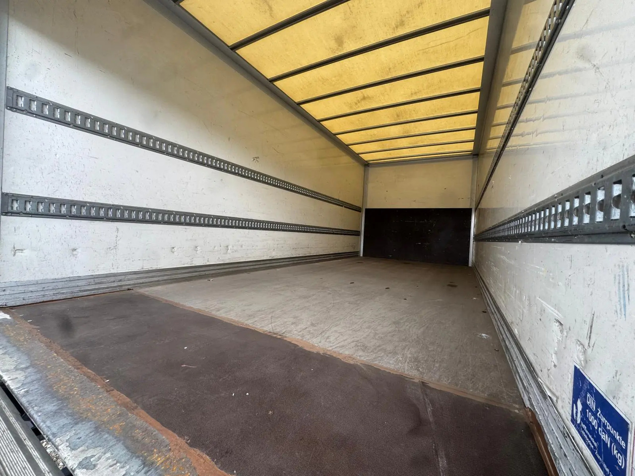 IVECO EUROCARGO 75E19P - משאית עם שלדת תא: תמונה 4 IVECO EUROCARGO 75E19P - משאית עם שלדת תא: תמונה 4