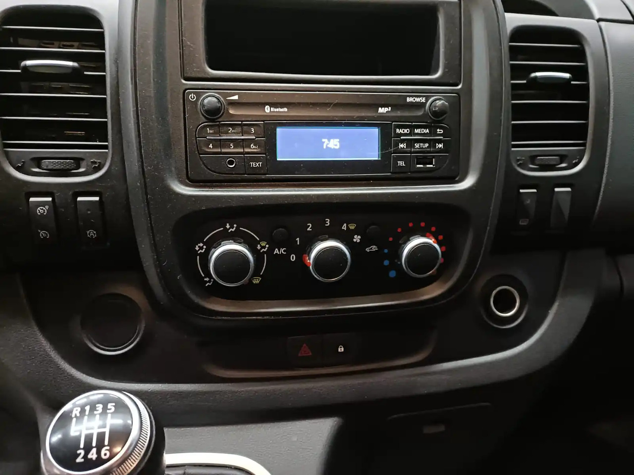 RENAULT TRAFIC 1200 L1H2 - כלי רכב מסחרי עם לוח: תמונה 2 RENAULT TRAFIC 1200 L1H2 - כלי רכב מסחרי עם לוח: תמונה 2