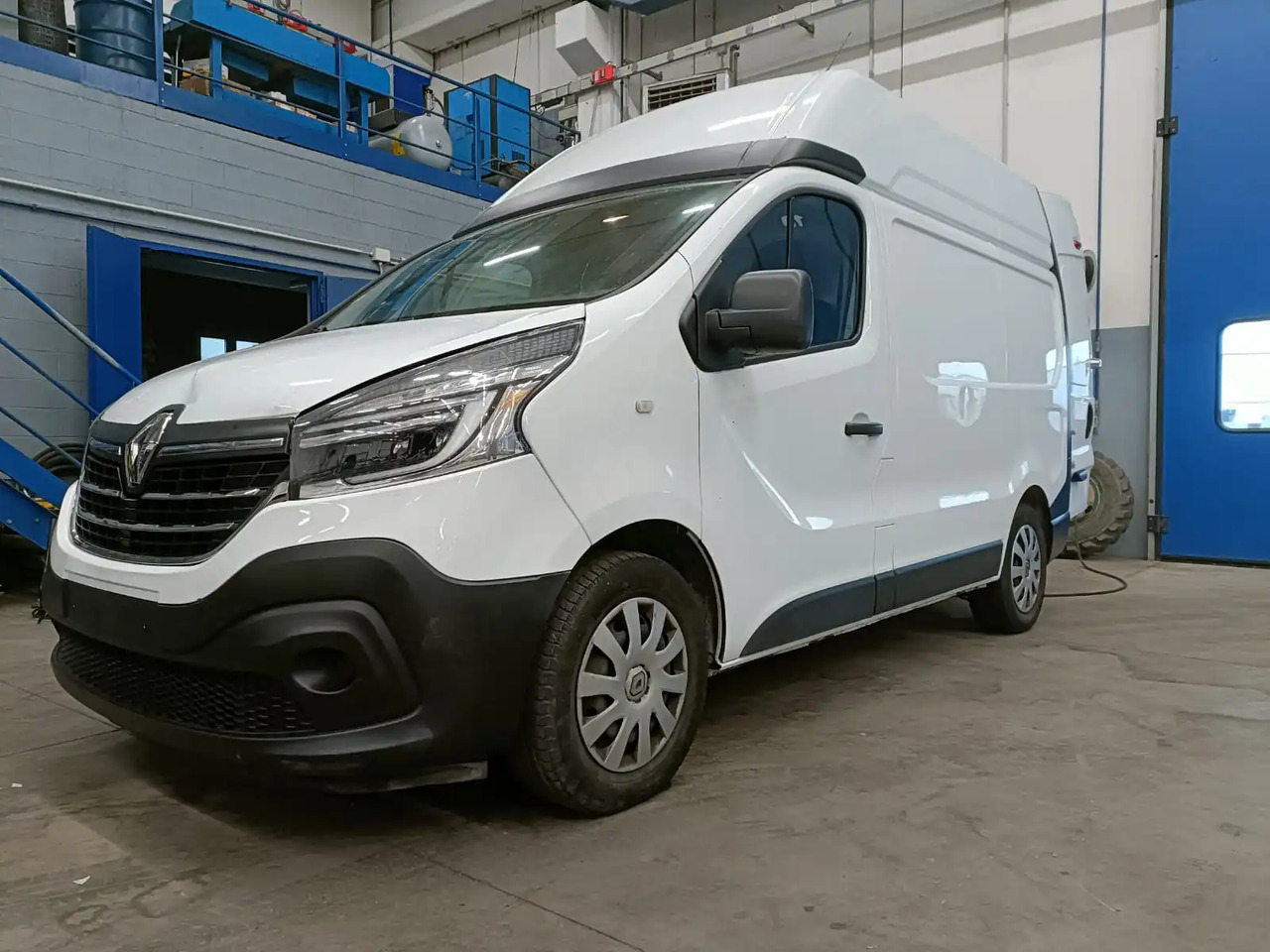 RENAULT TRAFIC 1200 L1H2 - כלי רכב מסחרי עם לוח: תמונה 1 RENAULT TRAFIC 1200 L1H2 - כלי רכב מסחרי עם לוח: תמונה 1