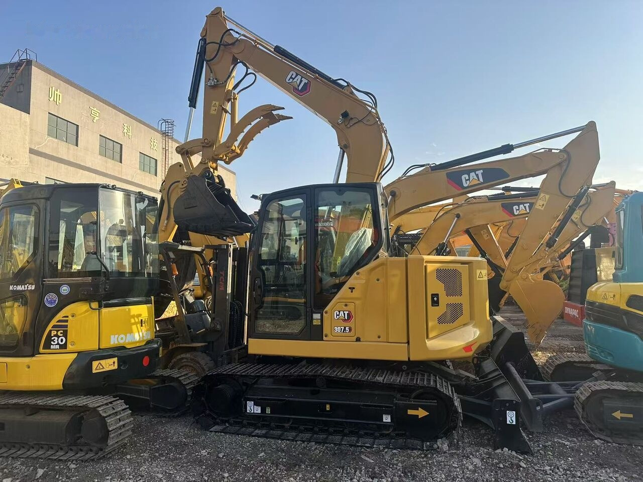 Caterpillar 307.5 - מחפר סורק: תמונה 1 Caterpillar 307.5 - מחפר סורק: תמונה 1