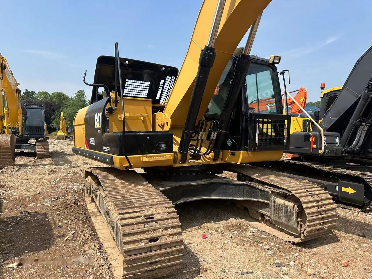 Caterpillar 326D - מחפר סורק: תמונה 1 Caterpillar 326D - מחפר סורק: תמונה 1