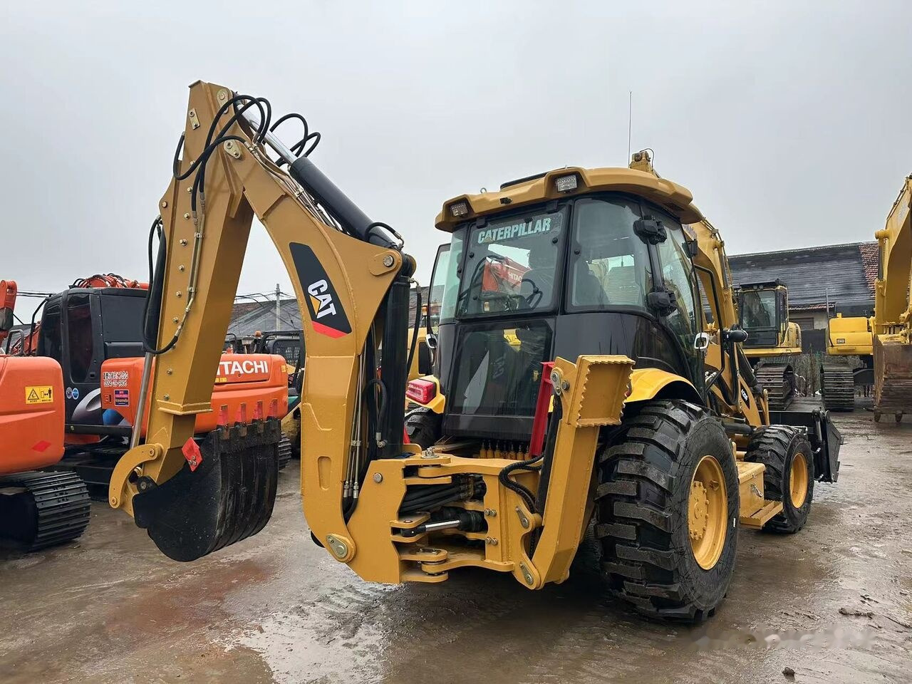 Caterpillar 420F - מחפרון: תמונה 2 Caterpillar 420F - מחפרון: תמונה 2