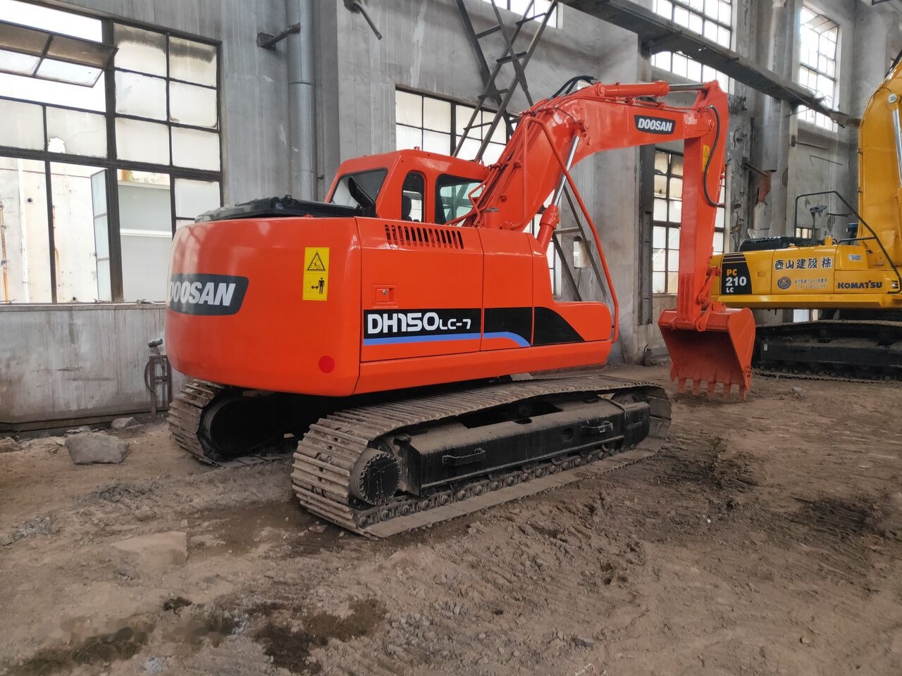 Doosan DH150LC-7 - מחפר סורק: תמונה 3 Doosan DH150LC-7 - מחפר סורק: תמונה 3