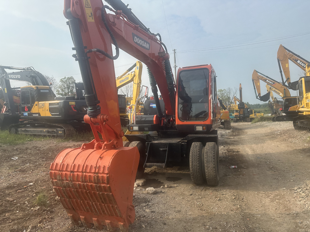Doosan DX150W-9C - מחפר גלגלים: תמונה 5 Doosan DX150W-9C - מחפר גלגלים: תמונה 5
