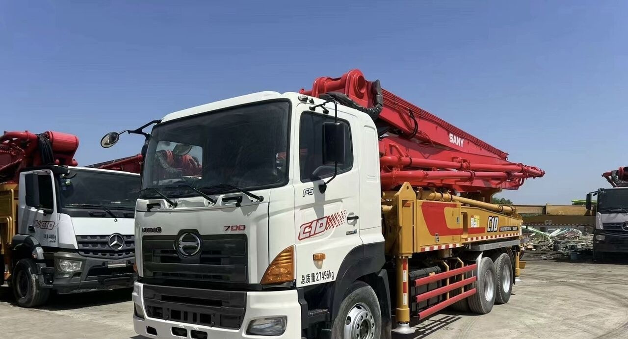 Hino Sany on chassis - משאית משאבת בטון: תמונה 1 Hino Sany on chassis - משאית משאבת בטון: תמונה 1