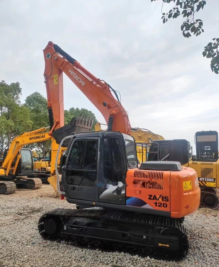 Hitachi ZX120 - מחפר סורק: תמונה 3 Hitachi ZX120 - מחפר סורק: תמונה 3