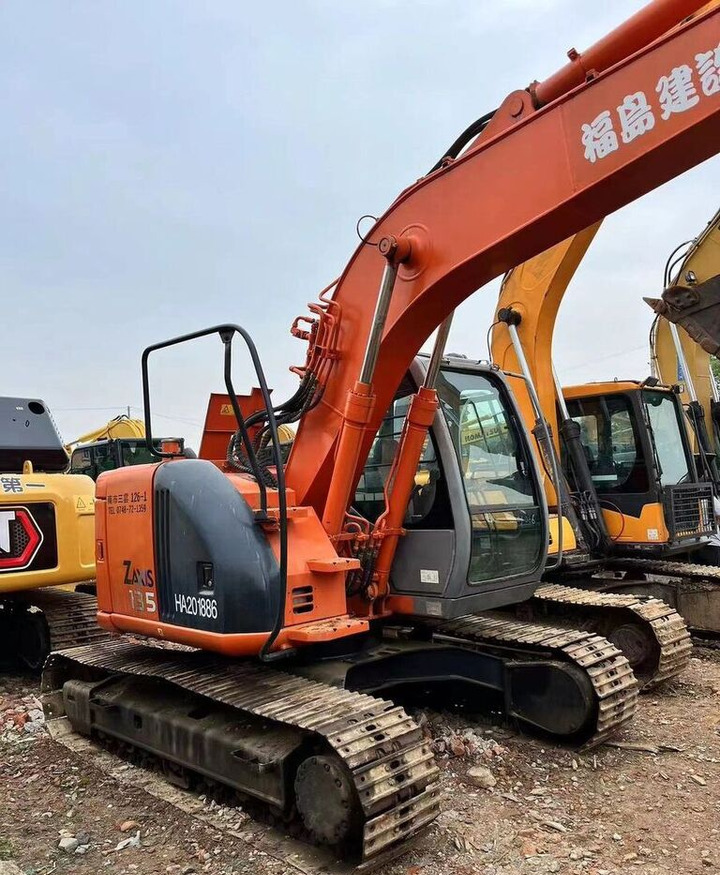 Hitachi ZX135 - מחפר סורק: תמונה 5 Hitachi ZX135 - מחפר סורק: תמונה 5