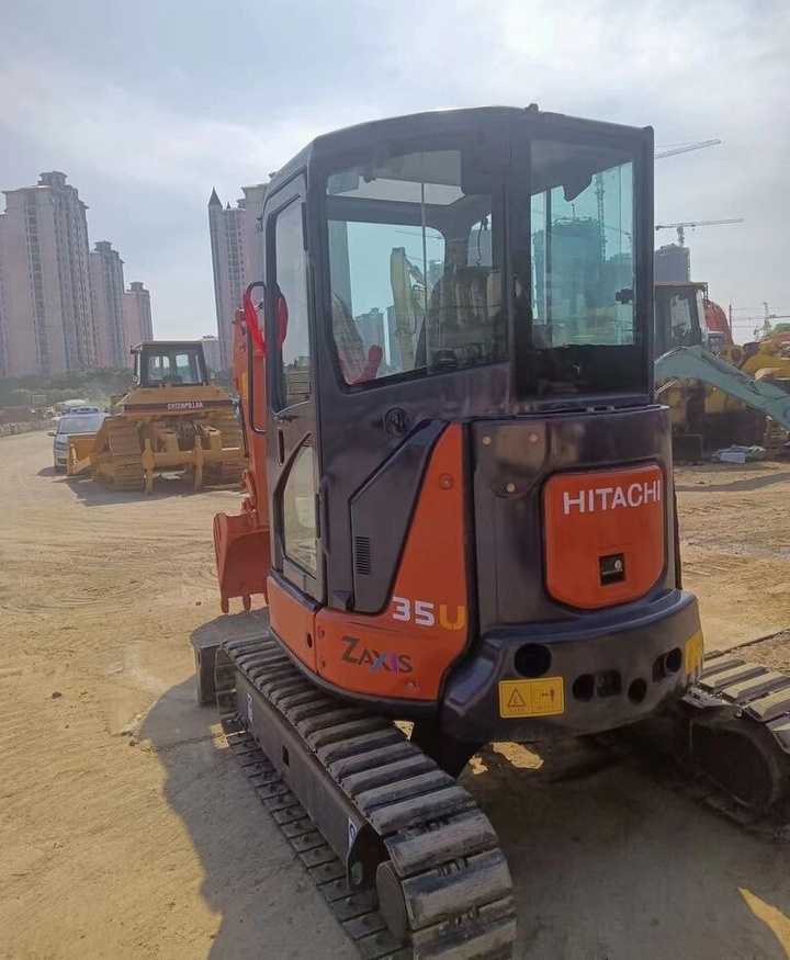 Hitachi ZX35-5A - מיני מחפר: תמונה 4 Hitachi ZX35-5A - מיני מחפר: תמונה 4
