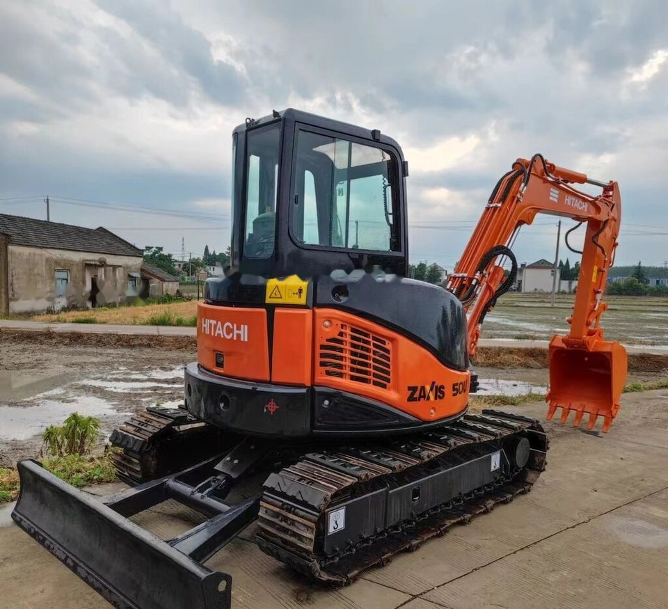 Hitachi ZX50U - מיני מחפר: תמונה 2 Hitachi ZX50U - מיני מחפר: תמונה 2