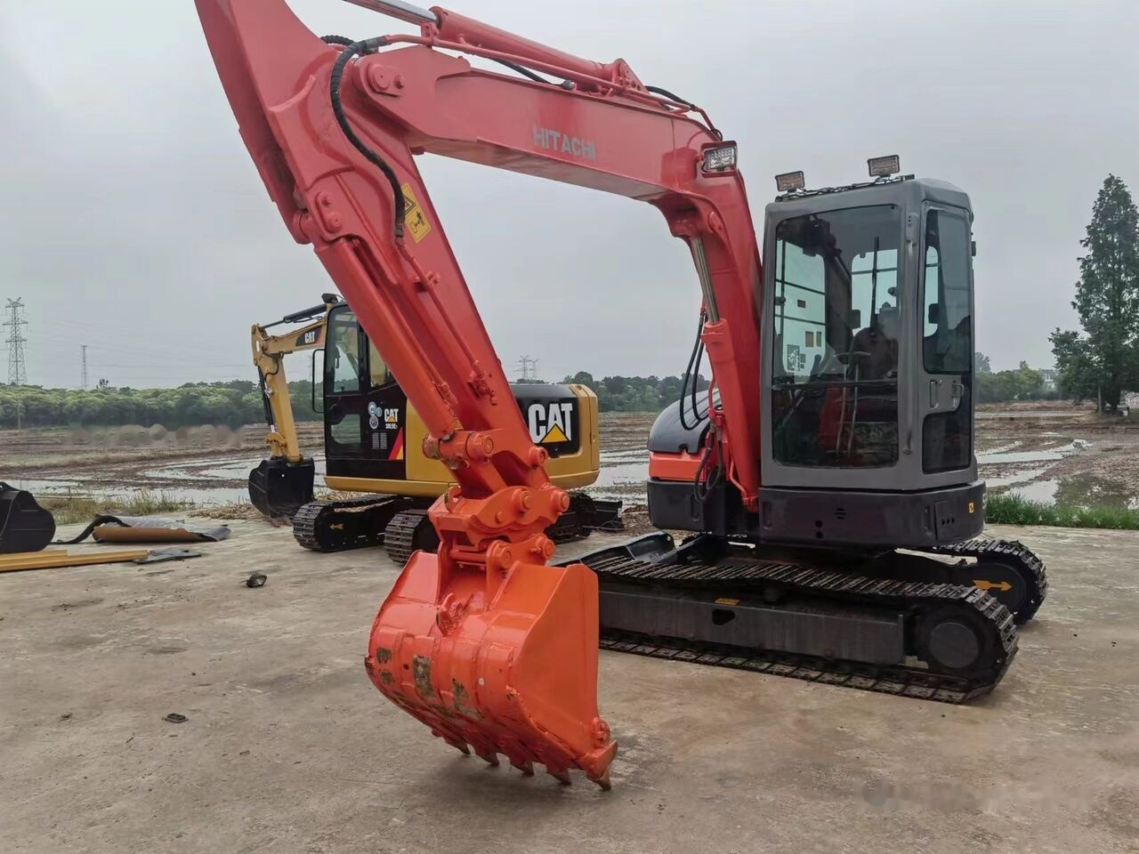Hitachi ZX55 - מיני מחפר: תמונה 4 Hitachi ZX55 - מיני מחפר: תמונה 4