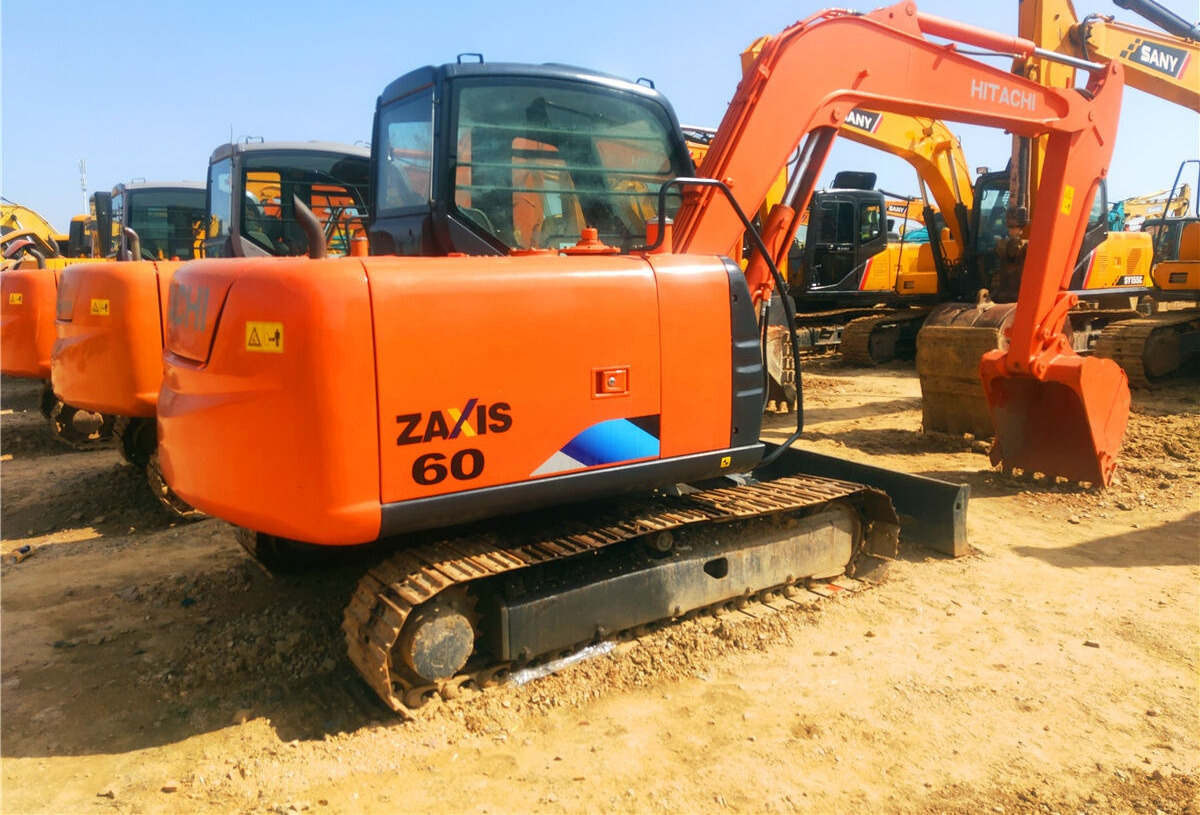 Hitachi ZX60 - מיני מחפר: תמונה 5 Hitachi ZX60 - מיני מחפר: תמונה 5