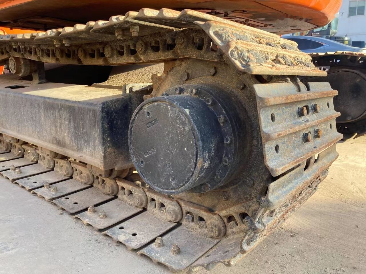 Hitachi ZX75US - מחפר סורק: תמונה 4 Hitachi ZX75US - מחפר סורק: תמונה 4