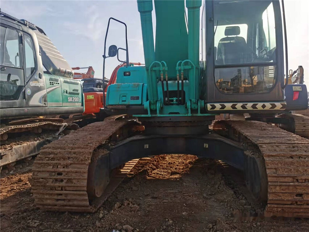 Kobelco SK210LC - מחפר סורק: תמונה 2 Kobelco SK210LC - מחפר סורק: תמונה 2