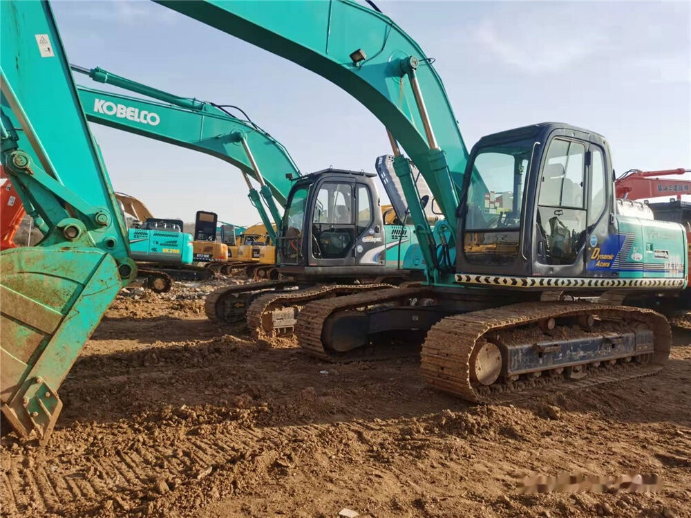 Kobelco SK210LC - מחפר סורק: תמונה 4 Kobelco SK210LC - מחפר סורק: תמונה 4