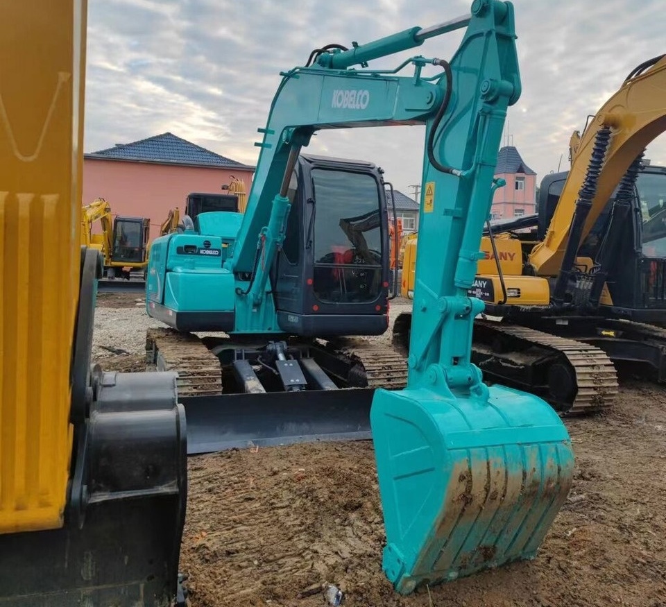 Kobelco SK75 - מיני מחפר: תמונה 5 Kobelco SK75 - מיני מחפר: תמונה 5