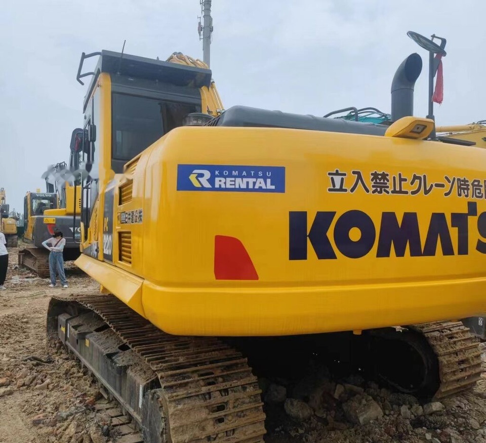 Komatsu PC220-8 - מחפר סורק: תמונה 1 Komatsu PC220-8 - מחפר סורק: תמונה 1
