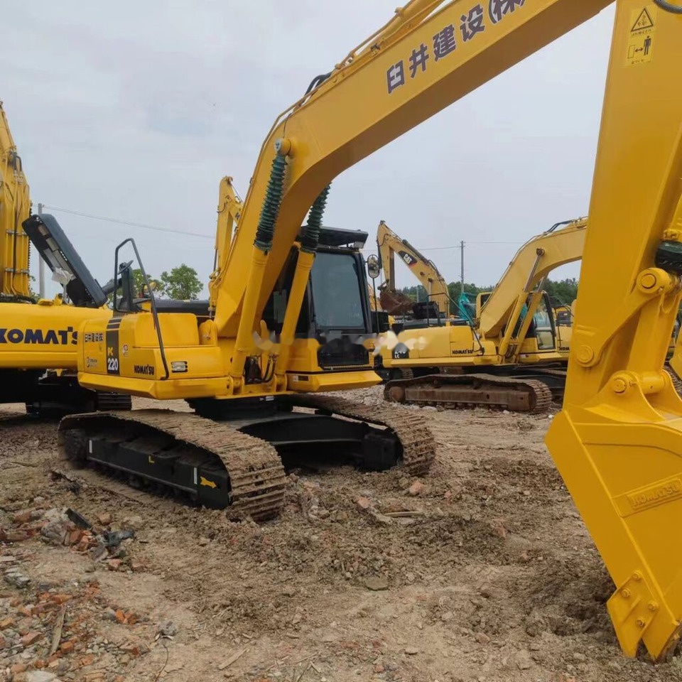 Komatsu PC220-8 - מחפר סורק: תמונה 5 Komatsu PC220-8 - מחפר סורק: תמונה 5