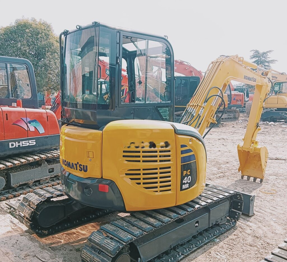 Komatsu PC40MR - מיני מחפר: תמונה 2 Komatsu PC40MR - מיני מחפר: תמונה 2