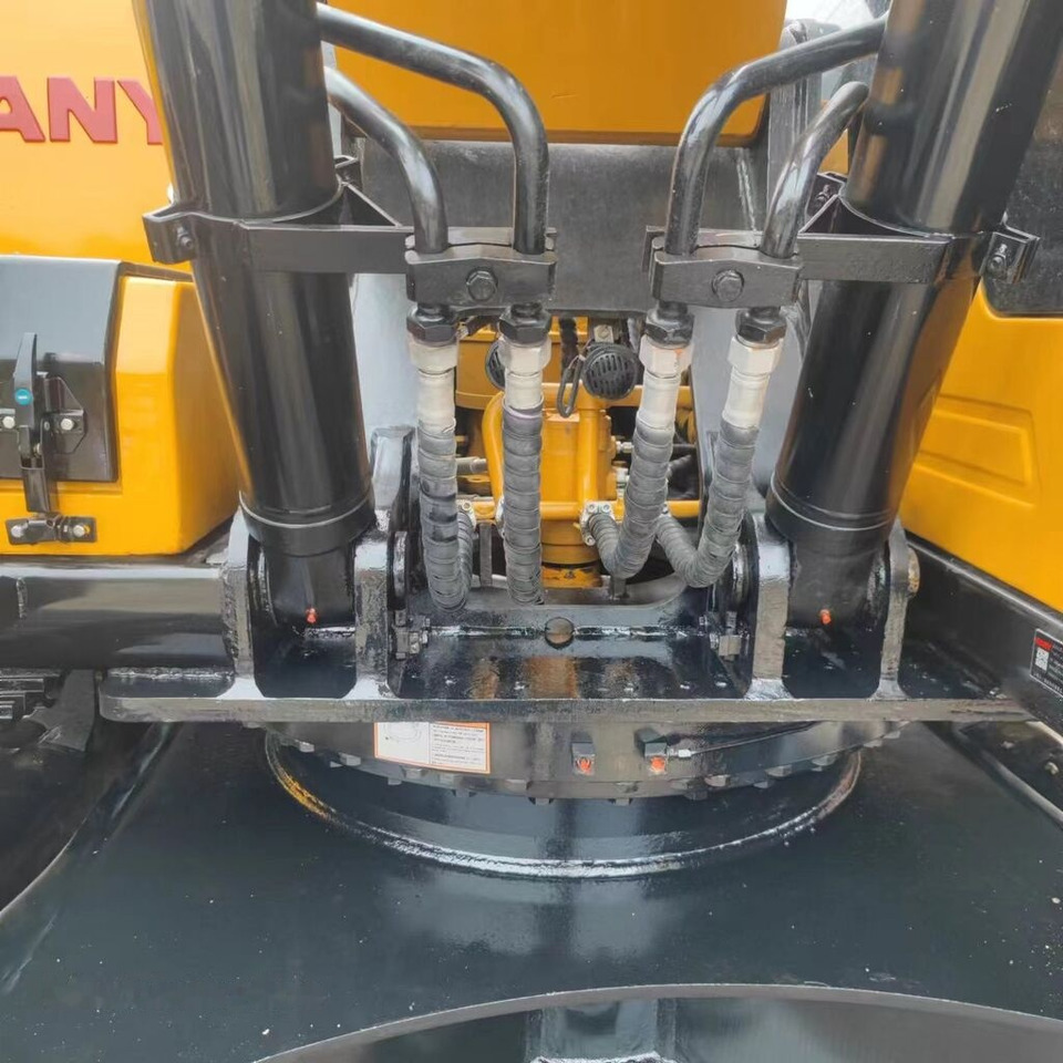 Sany SY215C - מחפר סורק: תמונה 1 Sany SY215C - מחפר סורק: תמונה 1