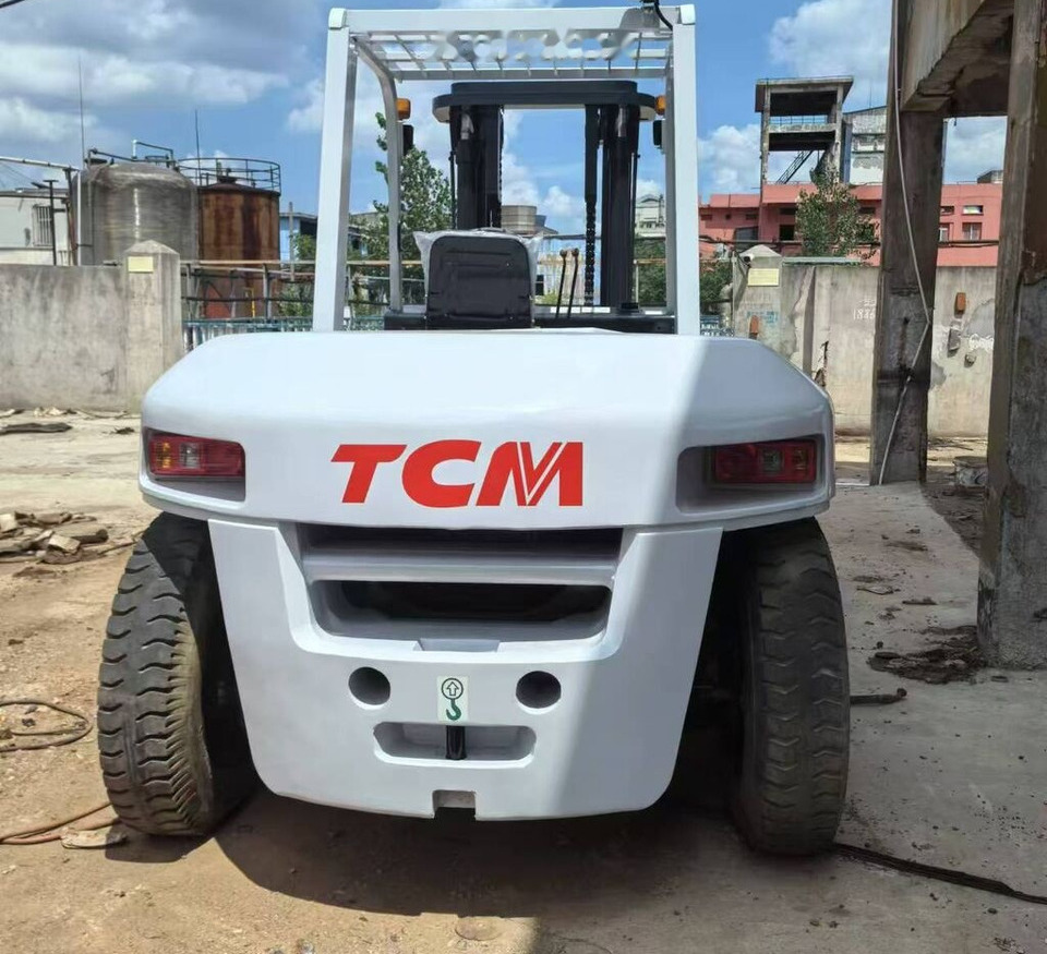 TCM FD100 - מלגזת סולר: תמונה 1 TCM FD100 - מלגזת סולר: תמונה 1