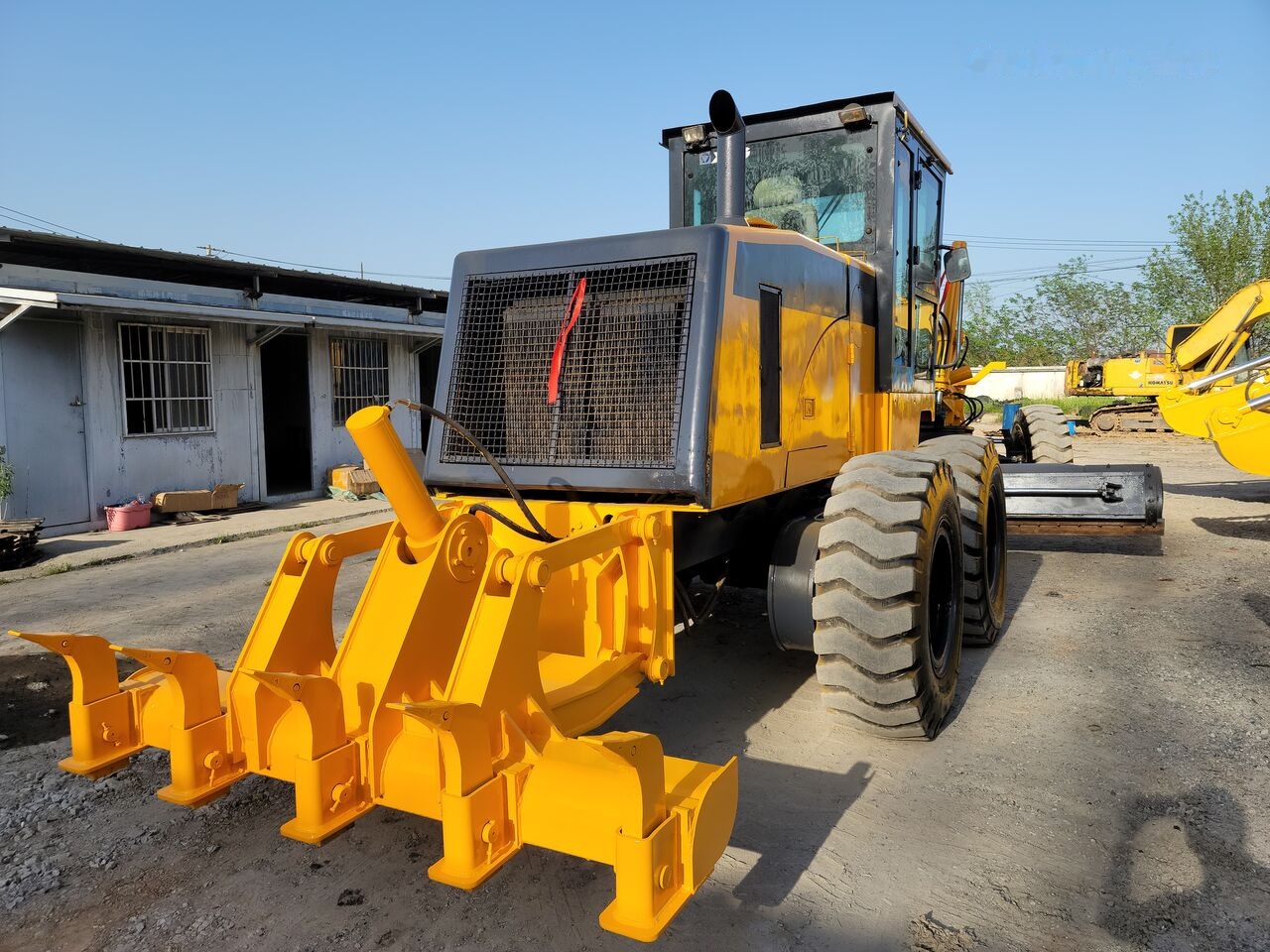XCMG GR180 - מפלסת: תמונה 3 XCMG GR180 - מפלסת: תמונה 3