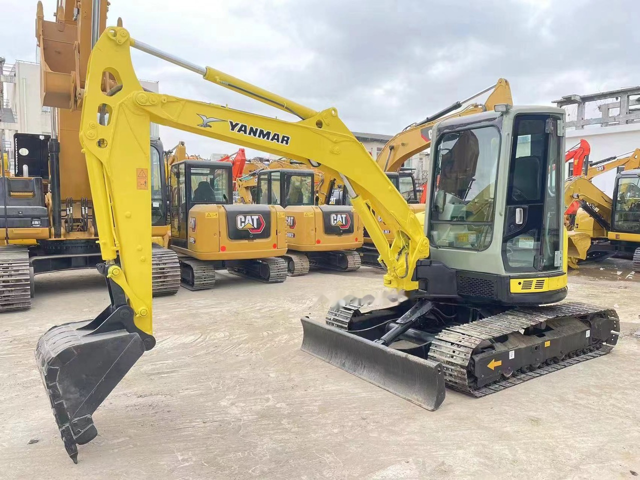 YANMAR VIO55 - מיני מחפר: תמונה 1 YANMAR VIO55 - מיני מחפר: תמונה 1