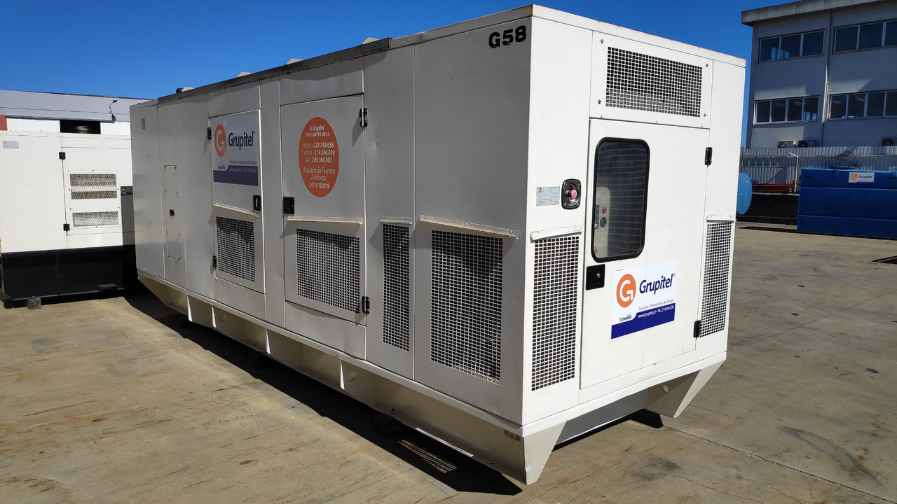 FG P600P1 600 kVA - ערכת גנרטורים: תמונה 1 FG P600P1 600 kVA - ערכת גנרטורים: תמונה 1